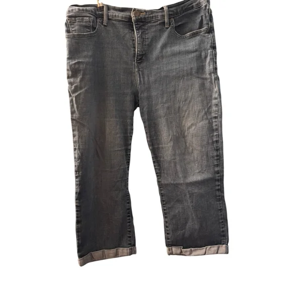 Levis Strauss & Co 311 Capri- 16W - Picture 3 of 14